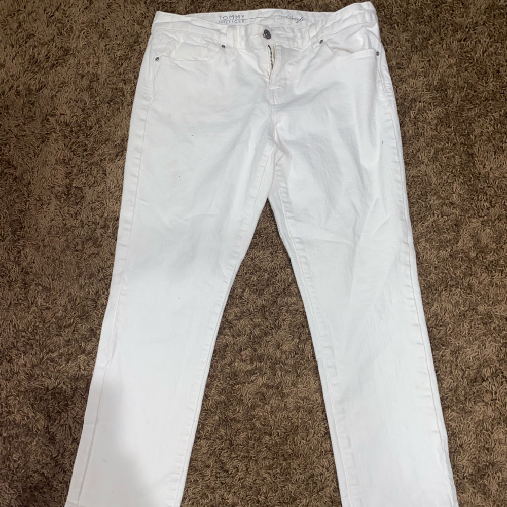 Women’s white Tommy Hilfiger jeans